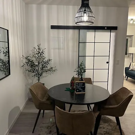 Apartment Deluxe Living Clubapartment: Exklusiv, Modern & Barrierefrei Lugde